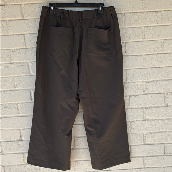 Wayre Jetsetter Stretch Trouser in Charcoal - Picture 6 of 8